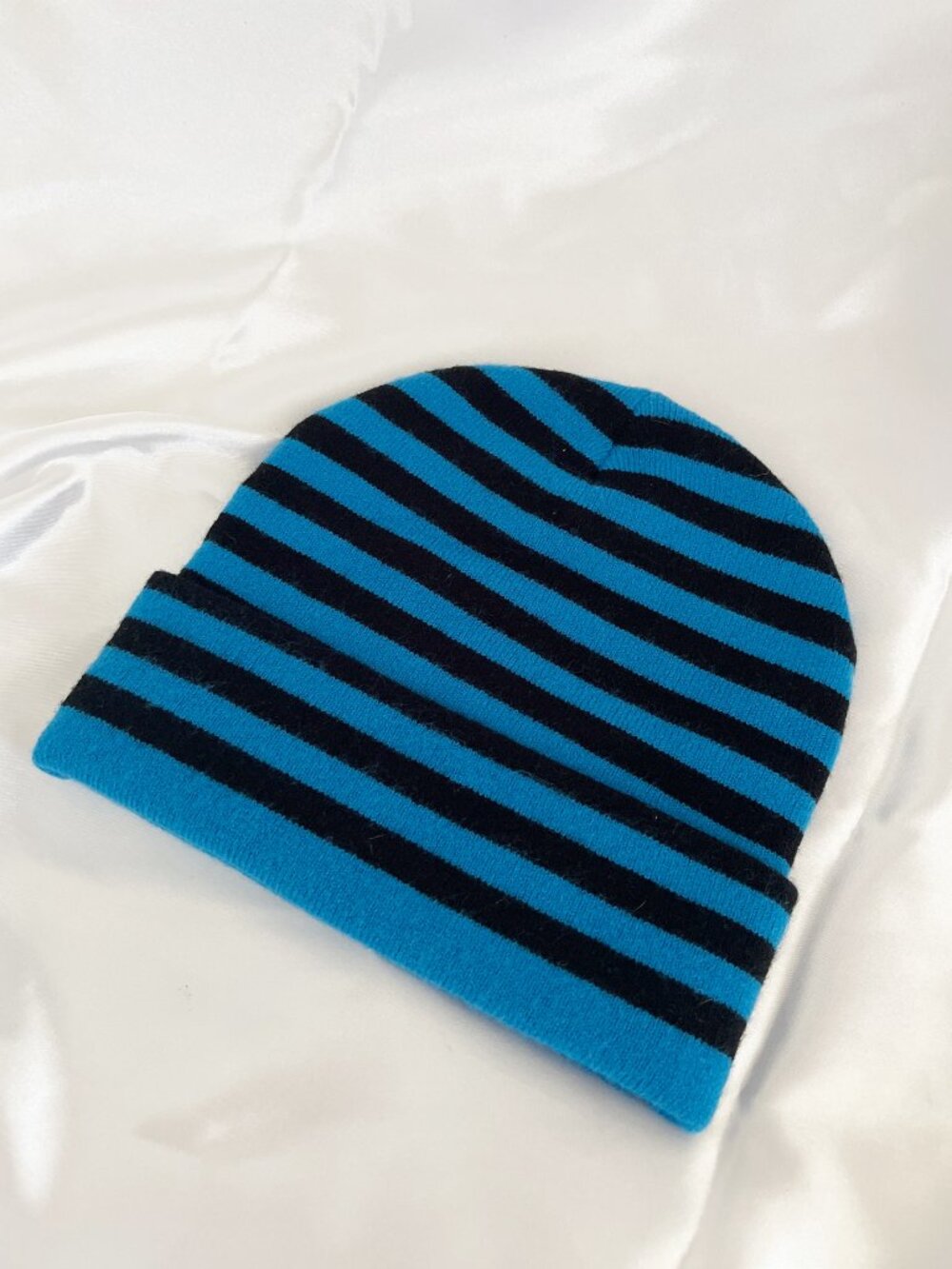 A**HOLES LIVE FOREVER Essential Patch Beanie Blue Black Stripe - Picture 4 of 8